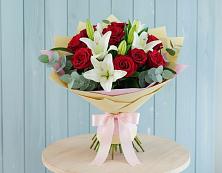 Букет цветов из:  Лилии и Розы в Бояркино