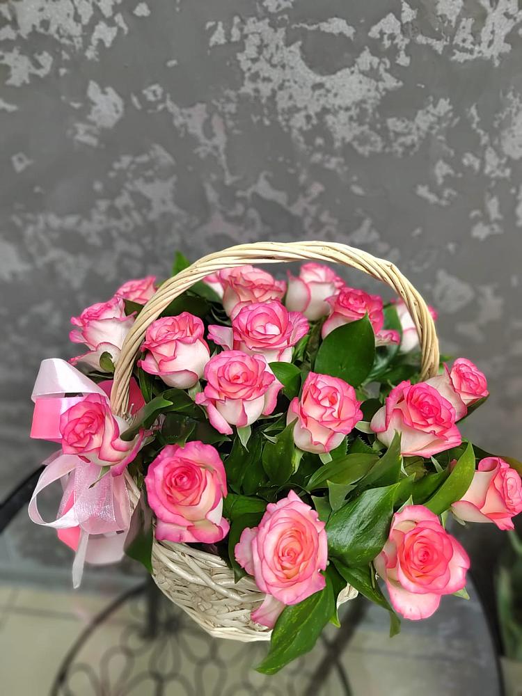 Цветочная композиция из Розы в корзине в Бояркино