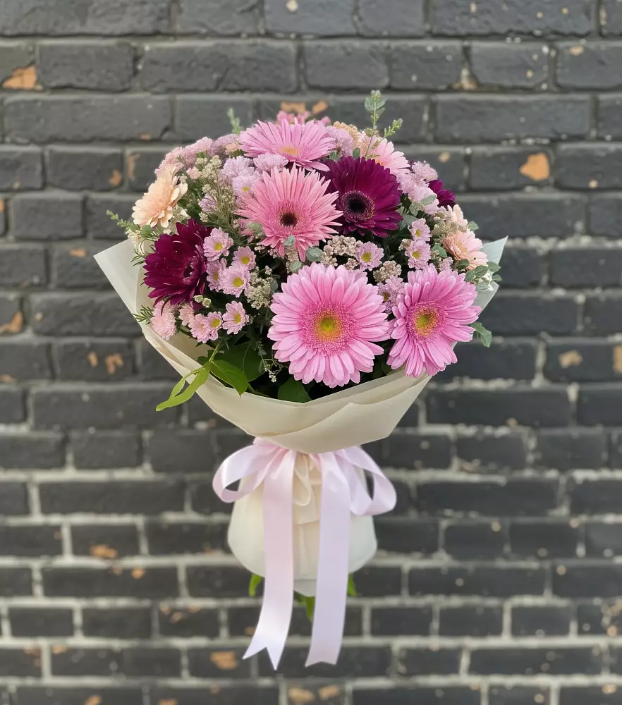 Букет цветов из: Герберы и Хризантемы в Бояркино