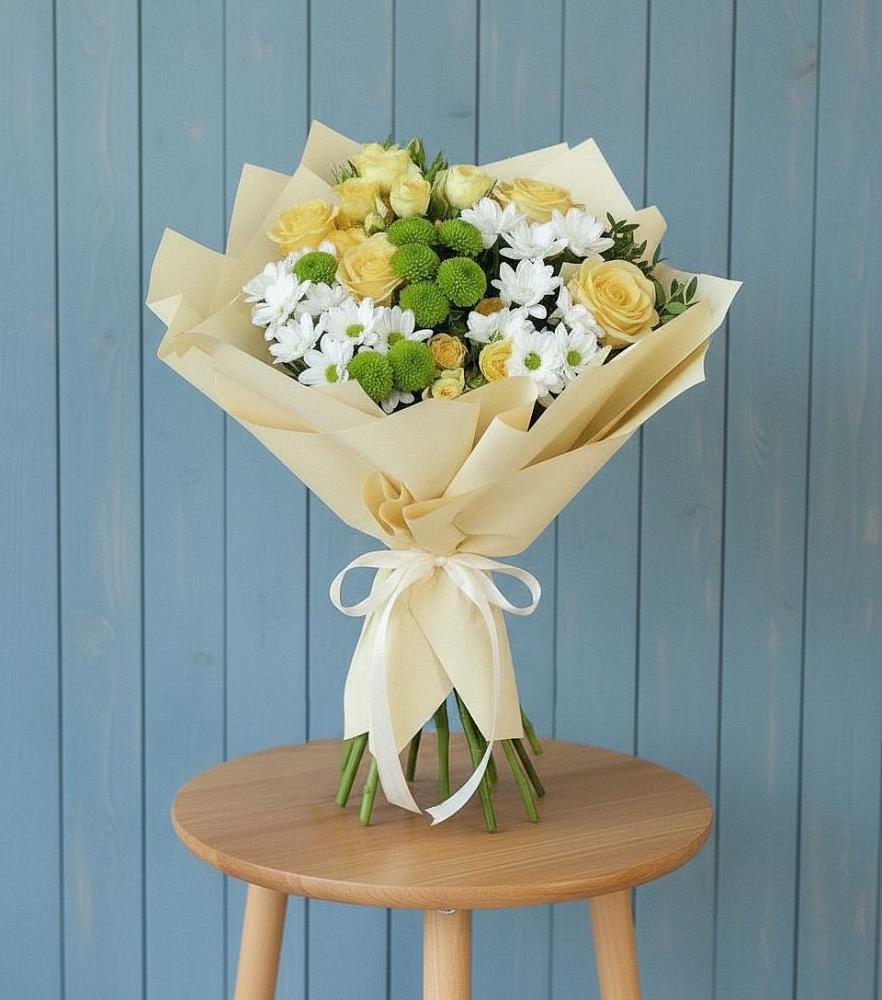 Букет цветов из: Хризантемы и Розы в Бояркино