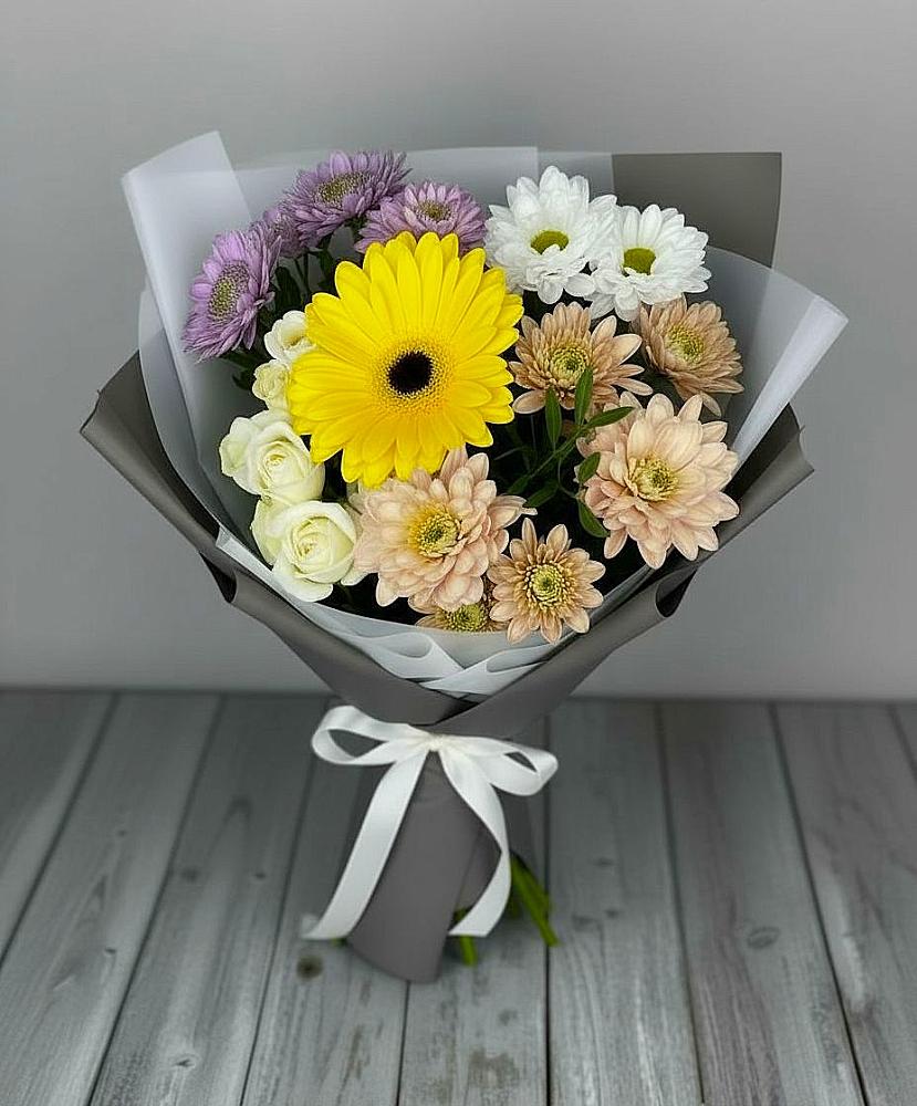 Букет цветов из: Розы, Герберы и Хризантемы в Бояркино