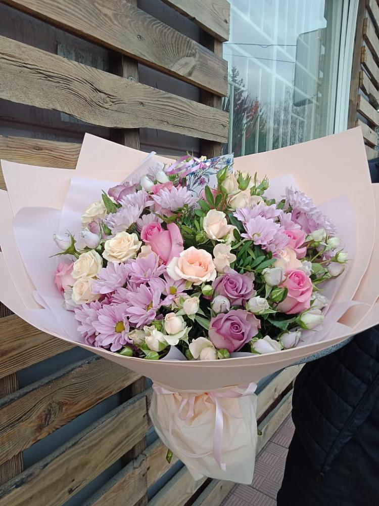 Букет цветов из: Розы и Хризантемы в Бояркино