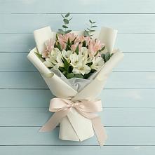 Букет цветов из:  Альстромерии в Бояркино