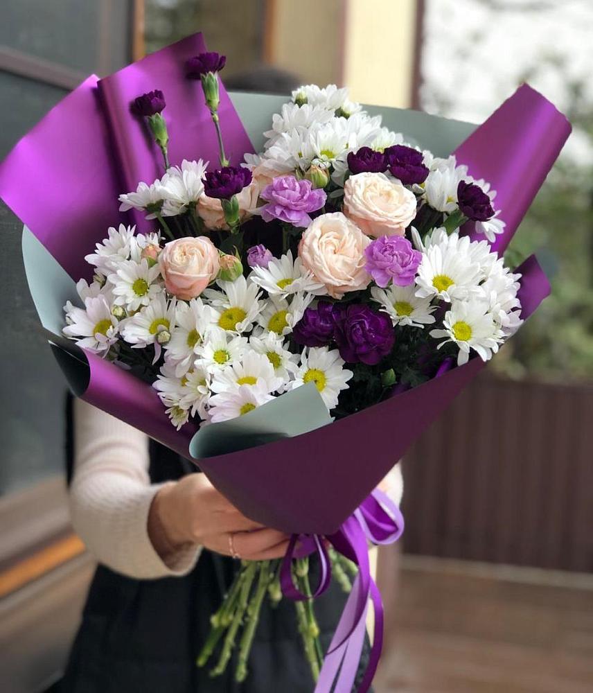 Букет цветов из: Хризантемы, Гвоздики и Розы в Бояркино