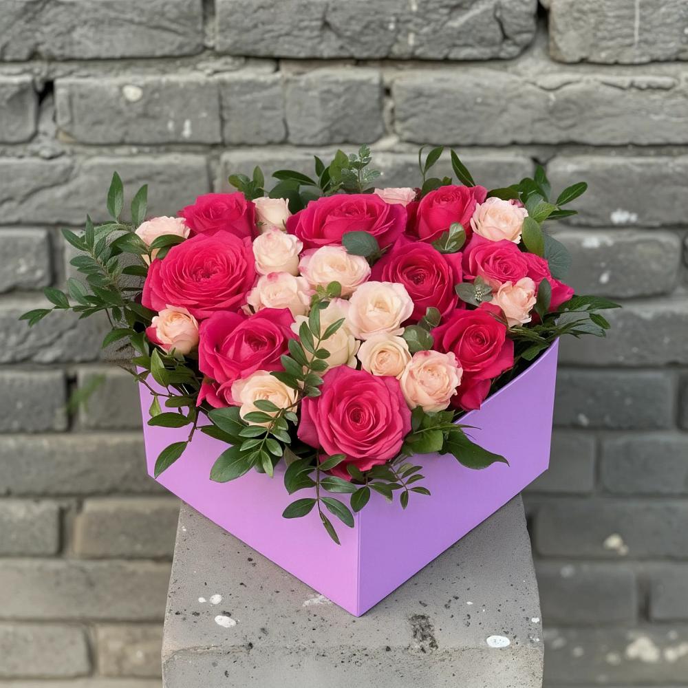 Цветочная композиция из Розы в коробке в Бояркино