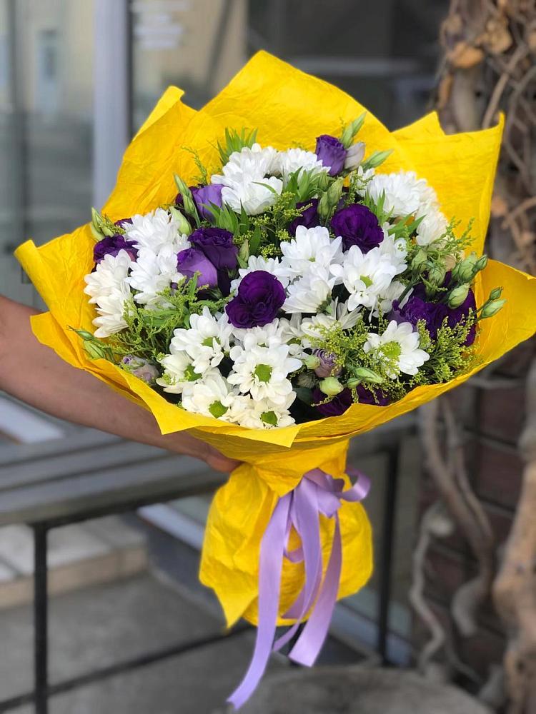 Букет цветов из: Ирисы, Хризантемы и Ромашки в Бояркино