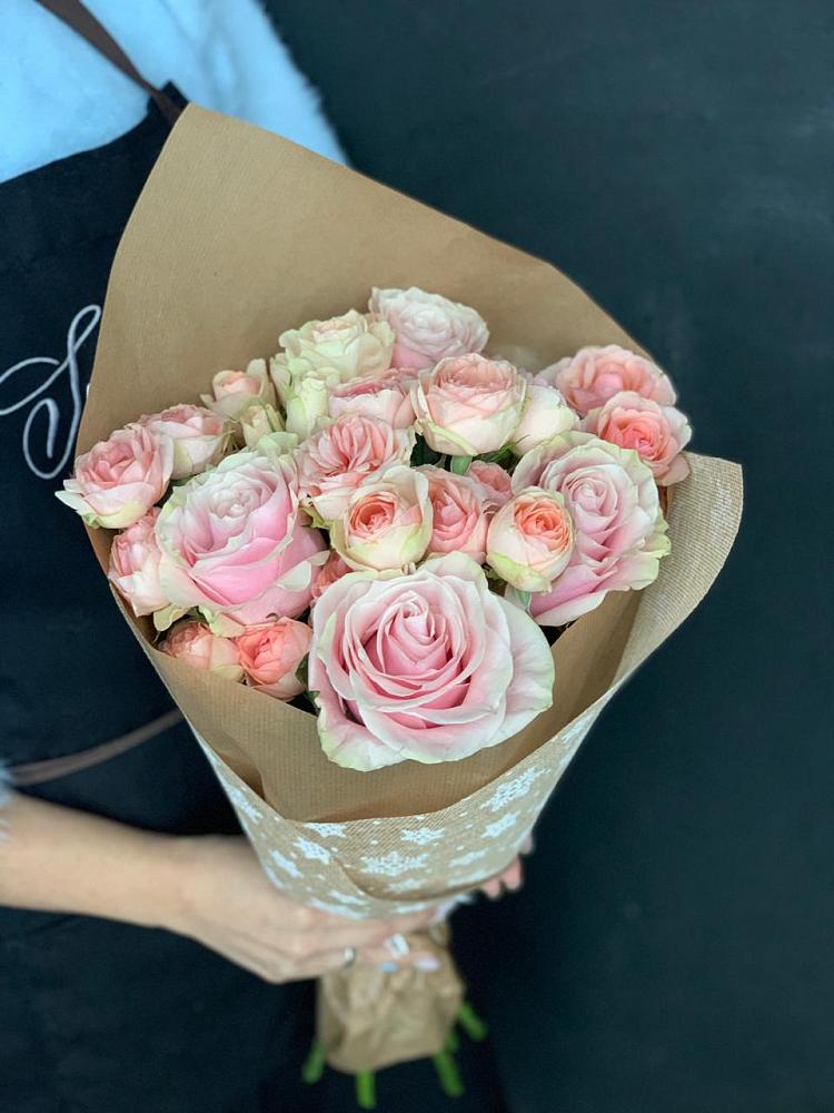 Букет цветов из: Хризантемы и Розы в Бояркино