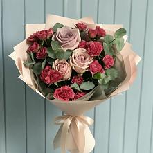 Букет цветов из:  Гвоздики и Розы в Бояркино